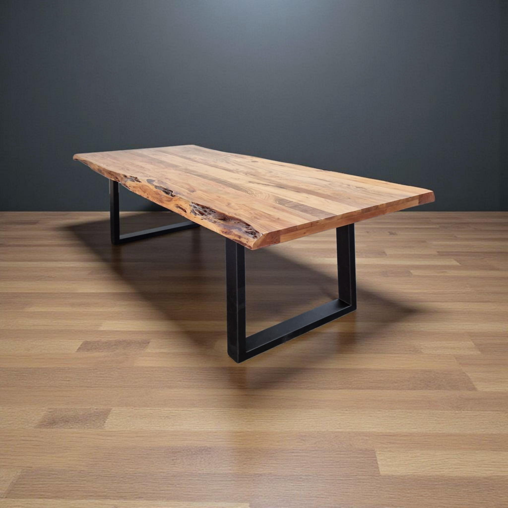 Esstische aus Akazie Massivholz – mit Baumkante & U-Gestell Schwarz