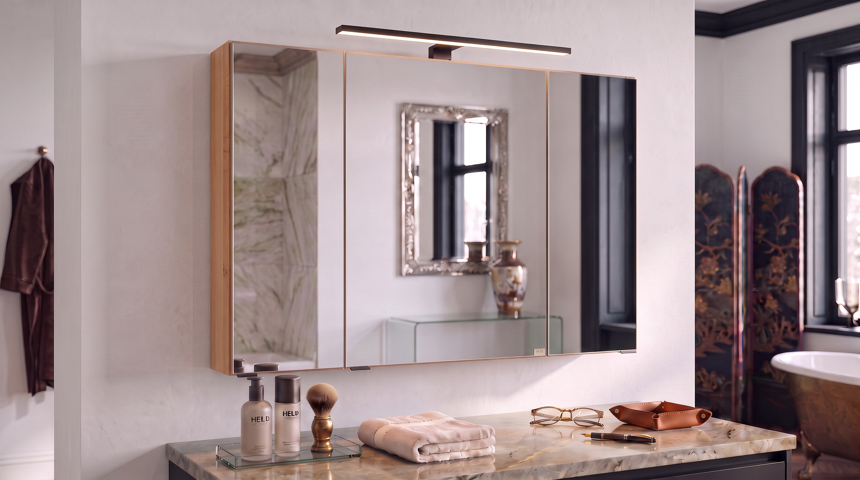Spiegelschrank Luna 80 cm Wotaneiche mit LED – 3 Spiegeltüren