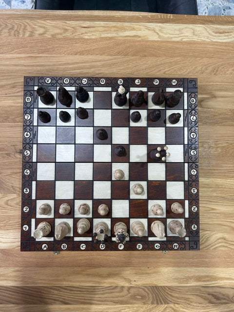 Schach Edles Schachspiel Schachbrett 52 x 52 cm Handarbeit Holz