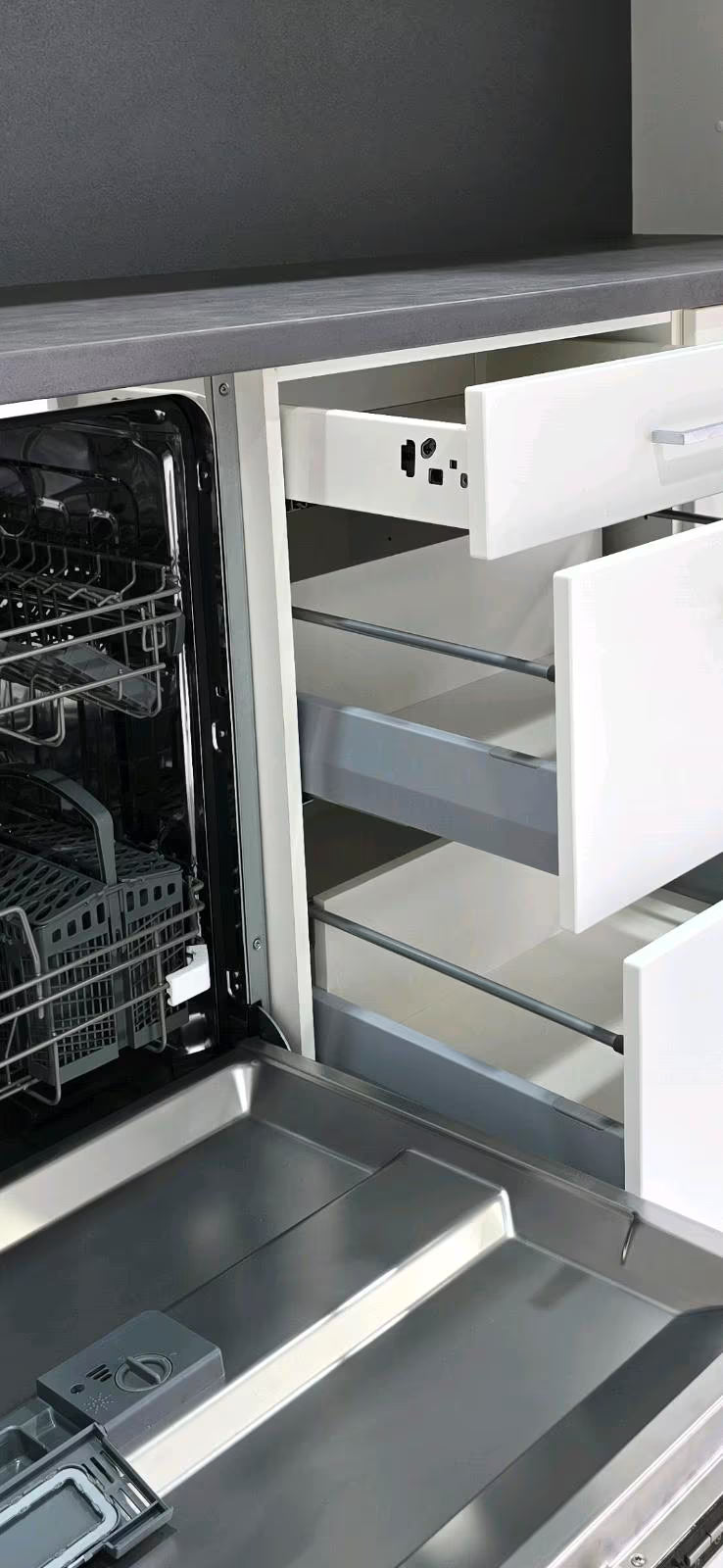 Moderne Einbauküche 300 cm – grau Matt – ohne Elektrogeräte