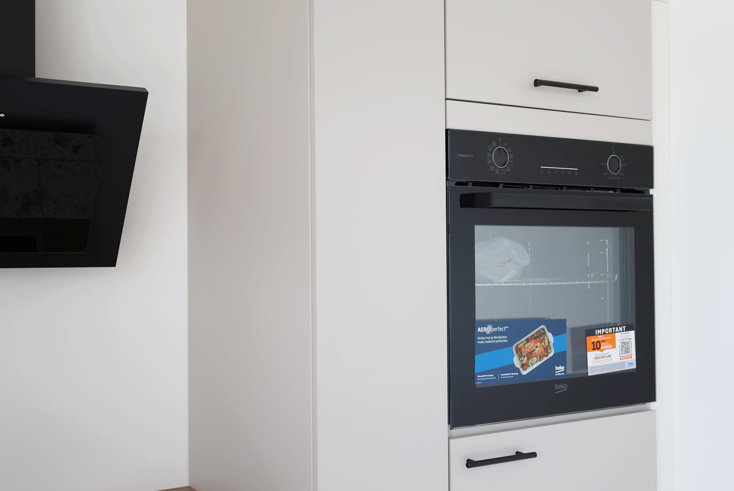 Küche Küchenbloch Küchenzeile 300cm  ohne Elektrogeräte