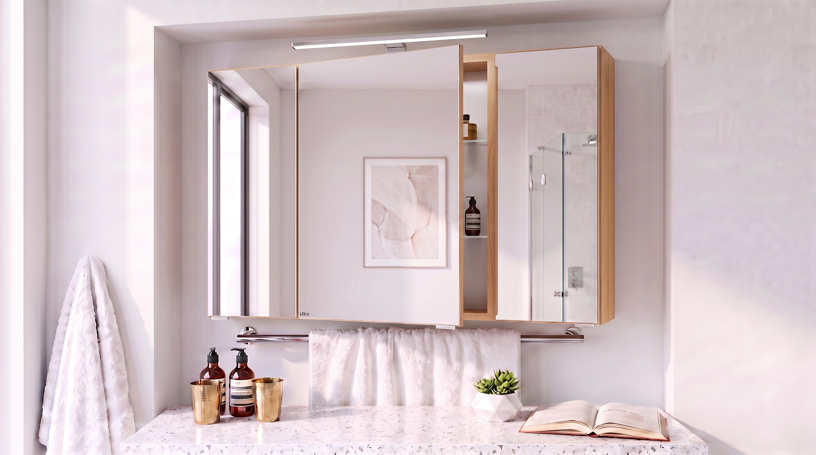 Spiegelschrank Luna 80 cm weiß mit LED – 3 Spiegeltüren
