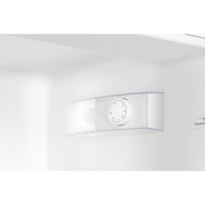 Einbaukühlschrank Hoch Ca 88cm AEG G880E1 flexiblem Stauraum und LED-Beleuchtung